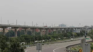 Noida Authority To Widen Major Roads, Build 'Green Walkways' To Tackle Traffic Congestion